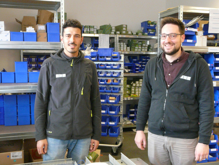 Florian Becker(오른쪽)와 Tim Flinspach는 몇 가지 새로운 EPLAN 플랫폼 기능과 도구를 구현했습니다.