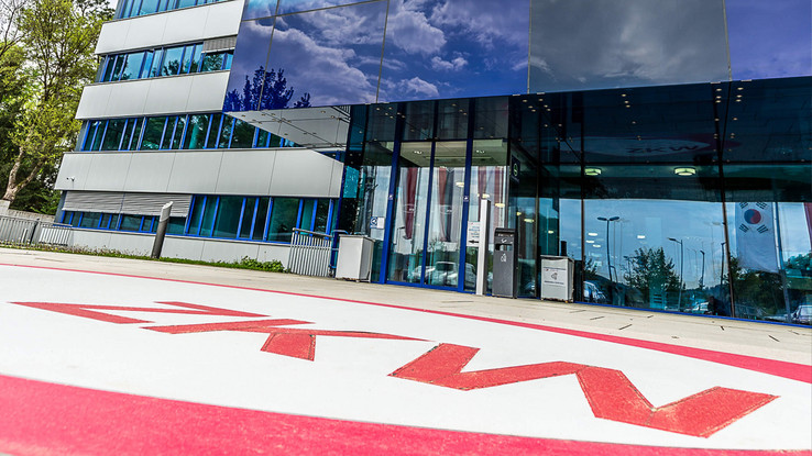 글로벌 자동차 산업을 위한 프리미엄 조명 시스템: 오스트리아 Wieselburg의 ZKW Group.