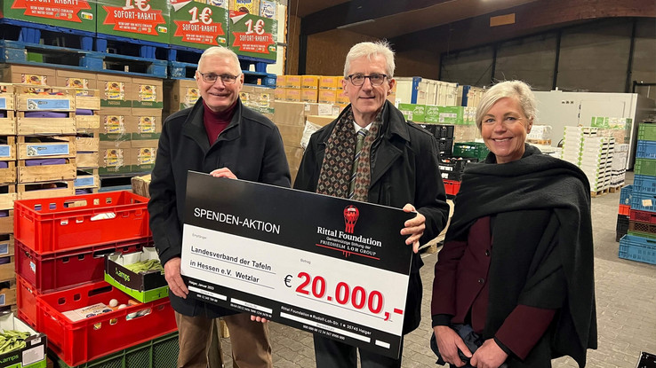 Friedhelm Loh Group - Donation for the Hessian food table